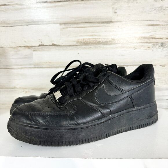 Nike Shoes - Vintage Nike Air Force 1 07 W 8.5 Low Supreme Black Sneakers Shoes 315100 001